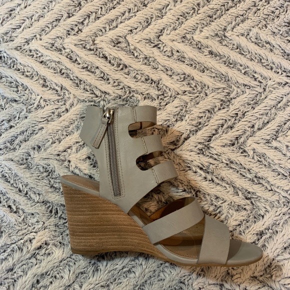 Wedges - Picture 4 of 5